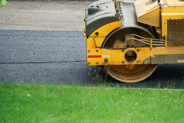 Best Driveway Snow Removal Preparation  in Port Orchard, WA